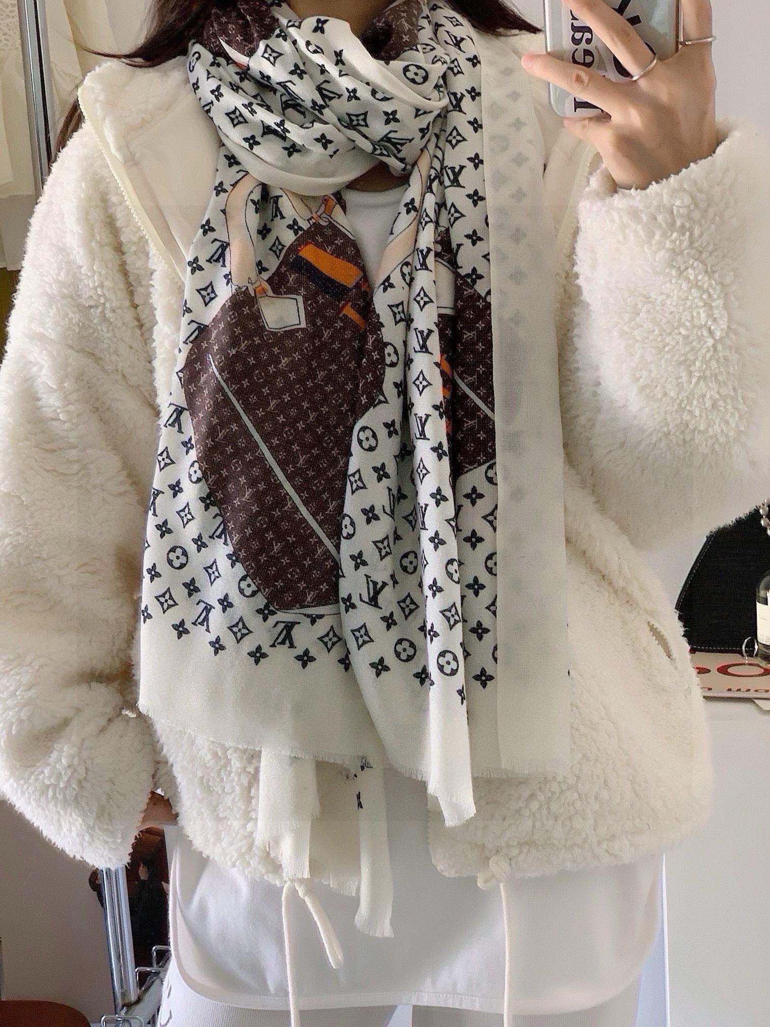 Louis Vuitton Scarf